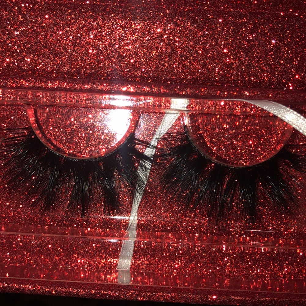 Lashes